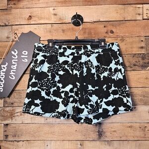 Peace & Pearls Women's Green/black Floral Linen/cotton Blend pull-up shorts Sz M